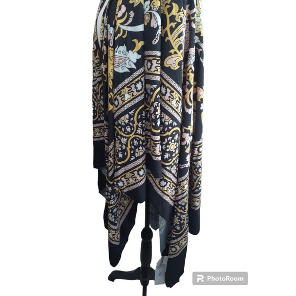 NWT Cupshe Women's One Size Beach Cover-Up Scarf Boho Kimono Floral Black Beige - Picture 7 of 7